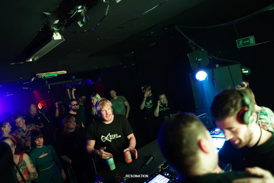 DJ performing under the Resonation / Inoblivion lights